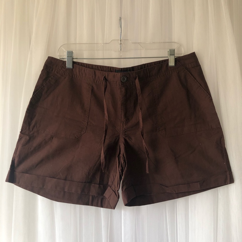 LEVEL EIGHT Women’s Brown Shorts Size 8